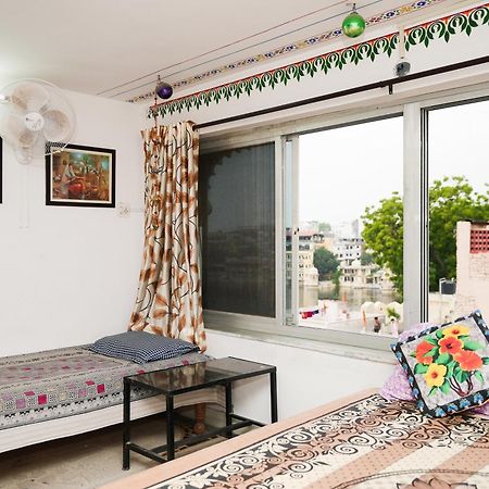 Nukkad Guest House Near City Palace Udaipur Exterior foto