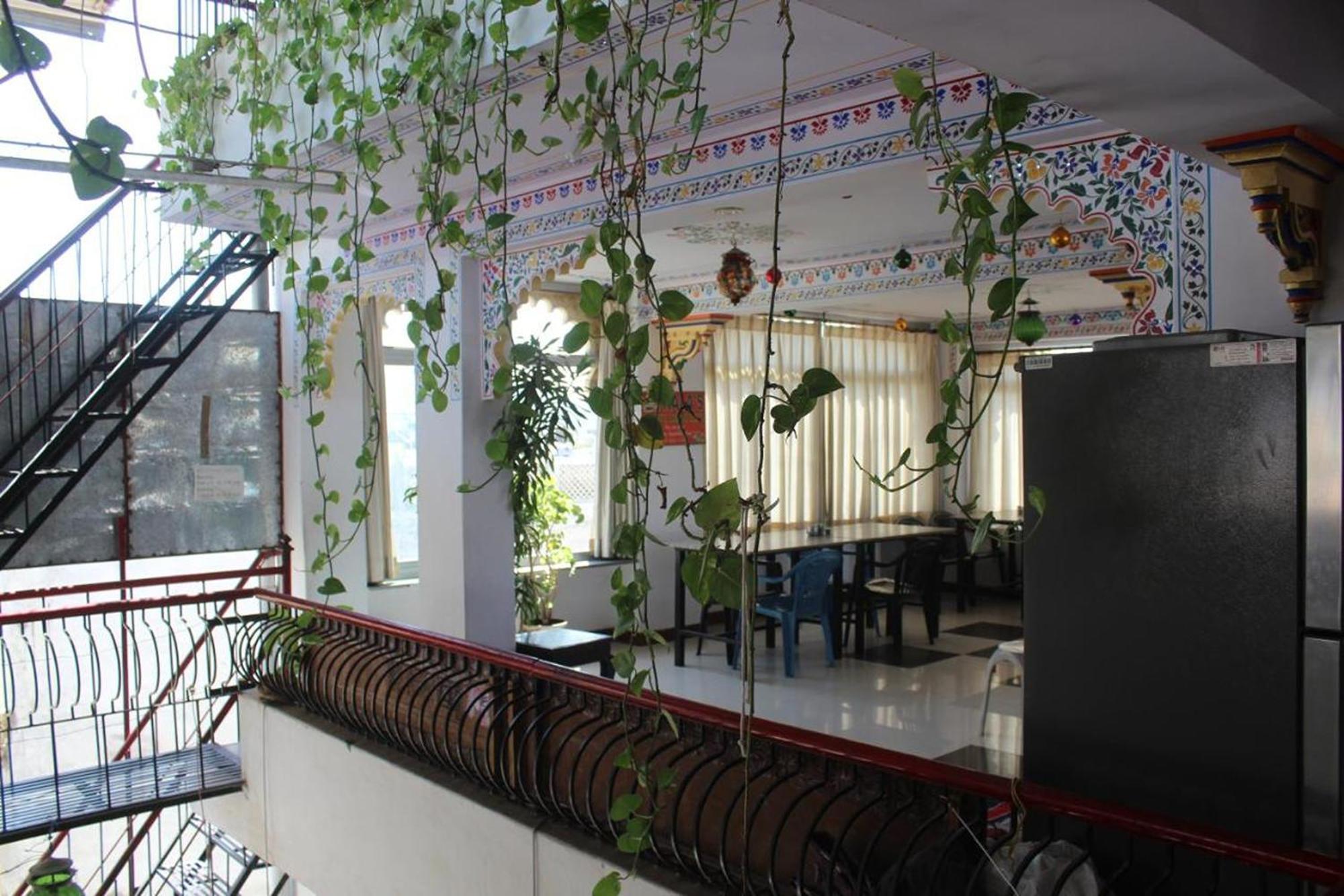 Nukkad Guest House Near City Palace Udaipur Exterior foto